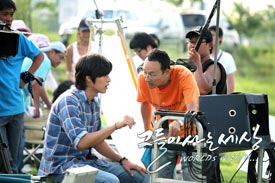 The World That They Live In รักนี้ไม่ต้องมีบท Worlds Within